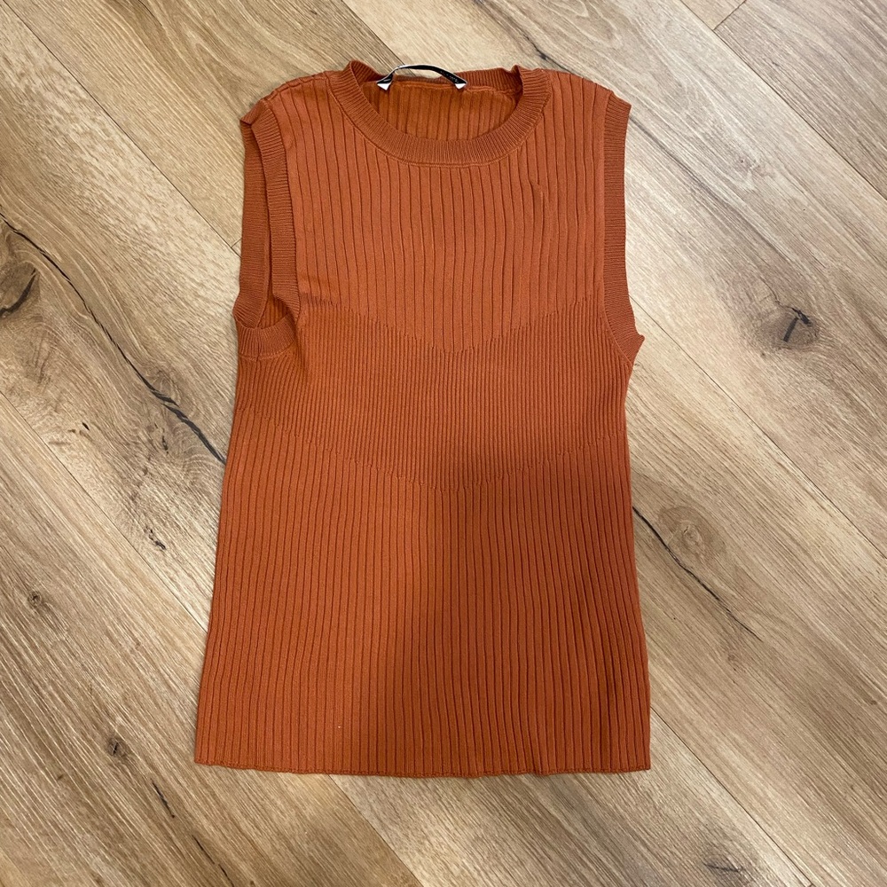 Zara tank size S